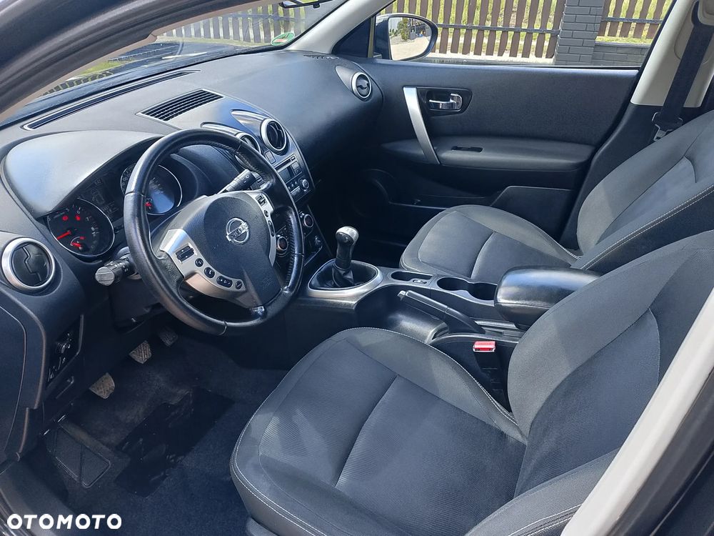 Nissan Qashqai - 10