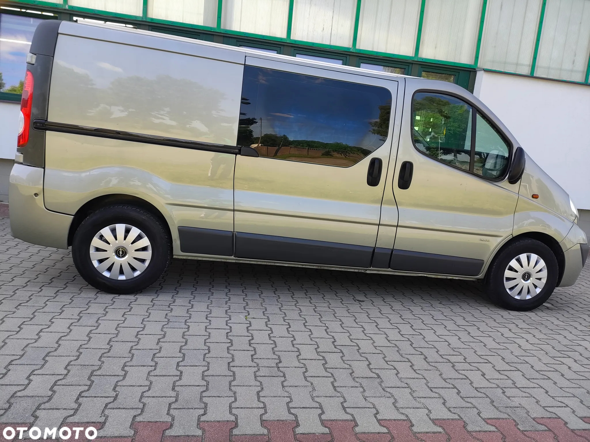 Opel Vivaro - 4