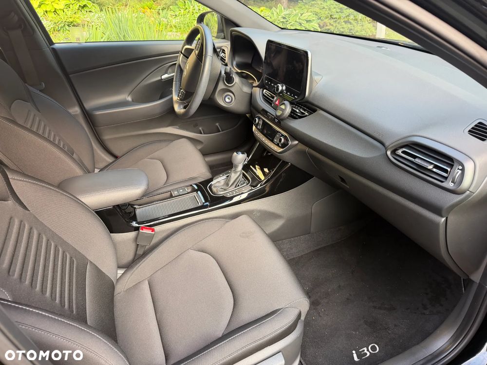 Hyundai i30 1.0 T-GDI Smart DCT - 11