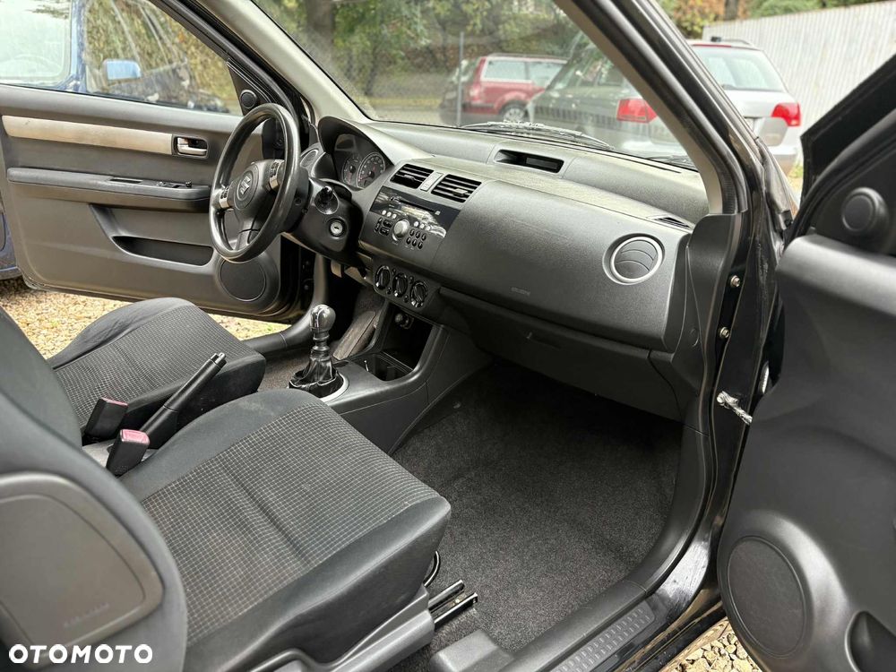 Suzuki Swift 1.3 Classic - 6