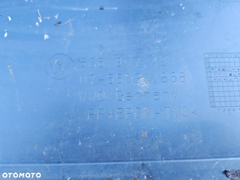 VW GOLF VII HB TYŁ 5G6807421 - 11