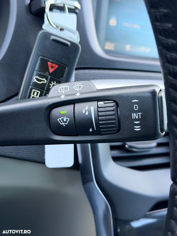 Volvo V40 D2 DRIVe Kinetic - 30