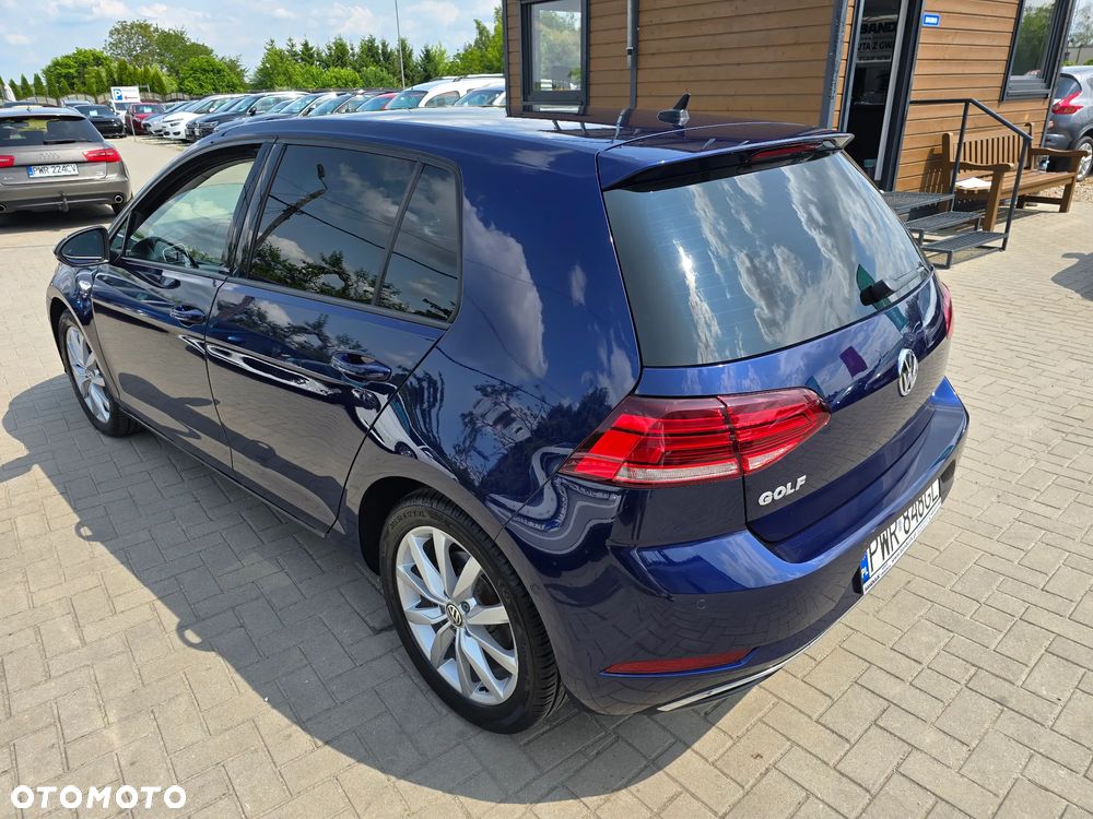 Volkswagen Golf - 5