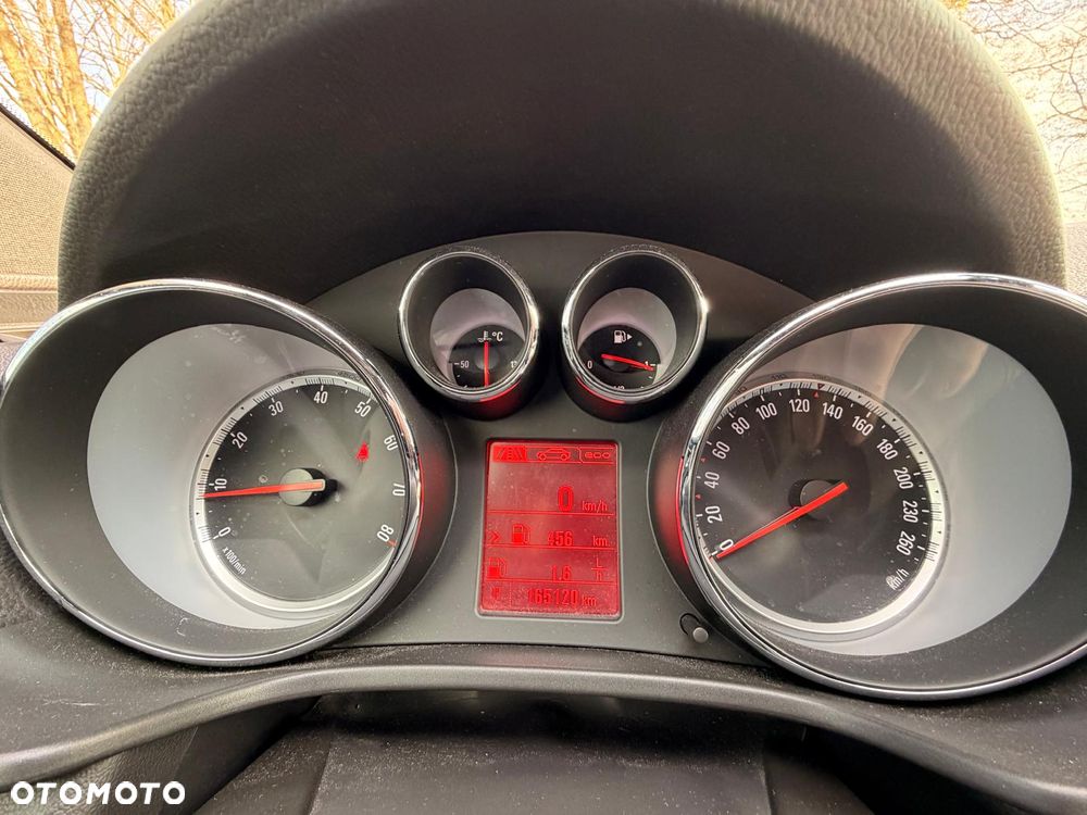 Opel Insignia 2.0 T Cosmo 4x4 - 12