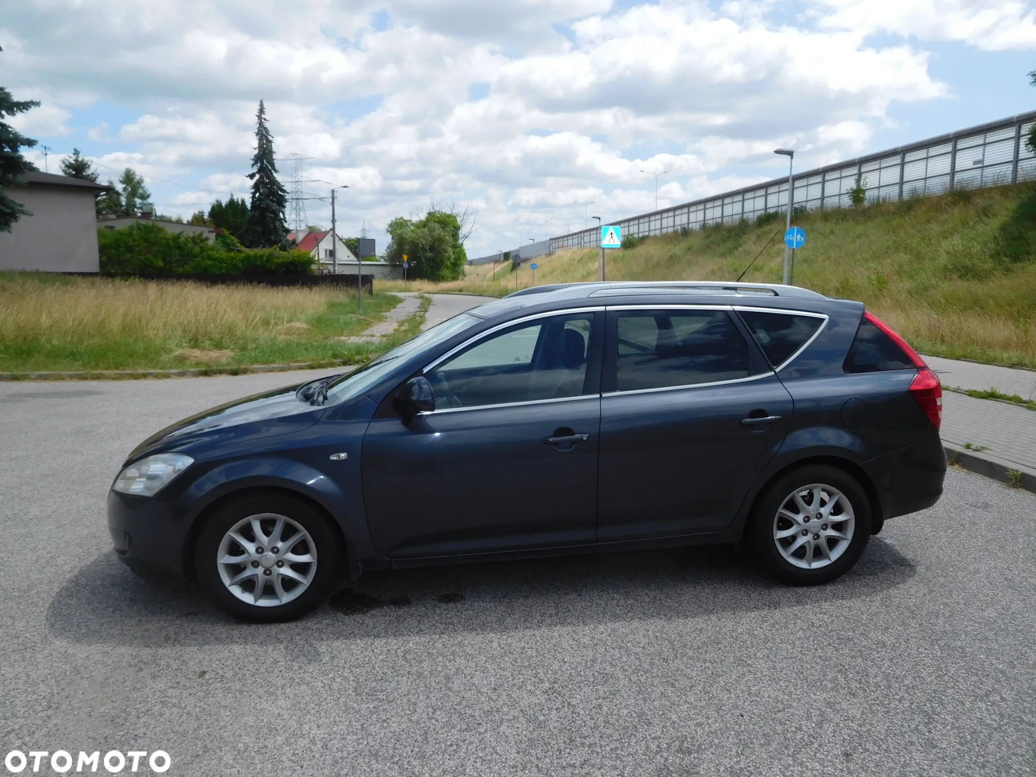 Kia Ceed Cee'd 2.0 crdi Comfort + - 18