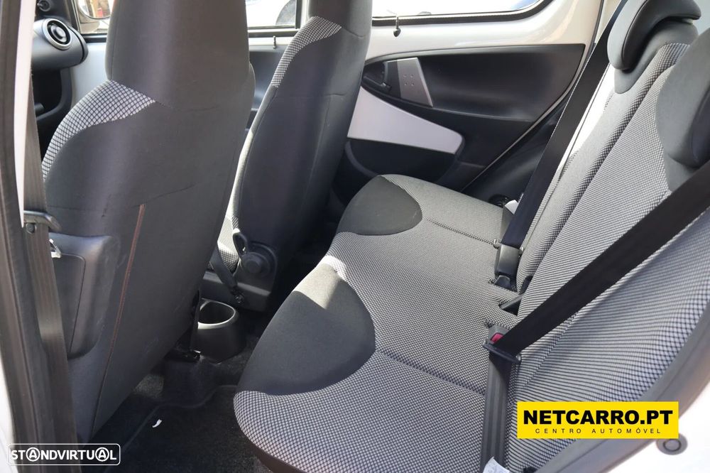 Toyota Aygo 1.0 Plus Sport Pack+VSC - 6