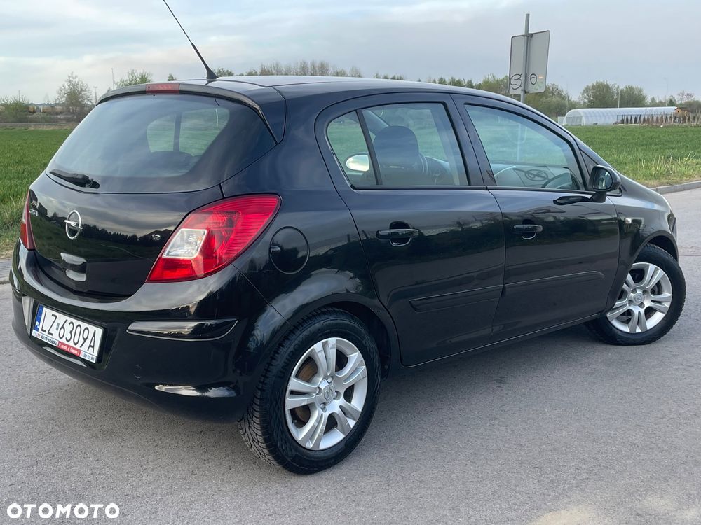 Opel Corsa 1.2 16V Cool - 4