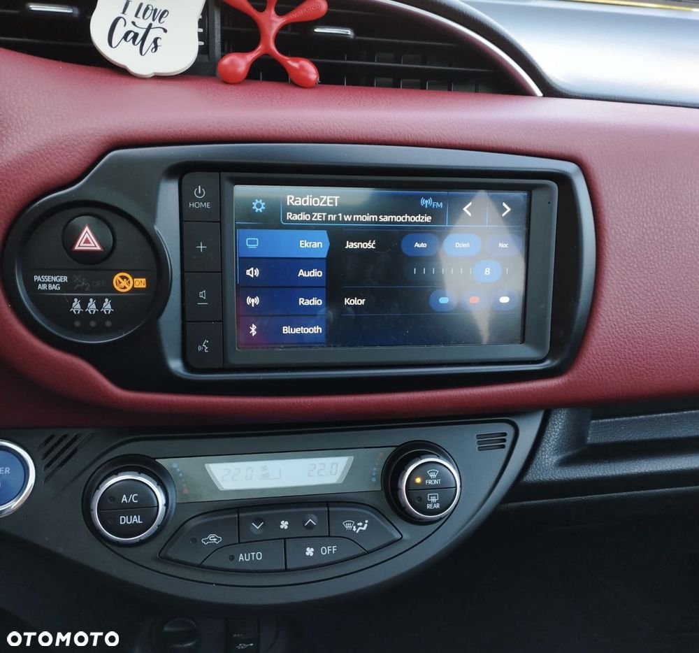 Toyota Yaris - 32
