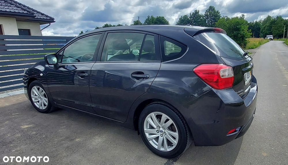 Subaru Impreza 2.0i Active - 9