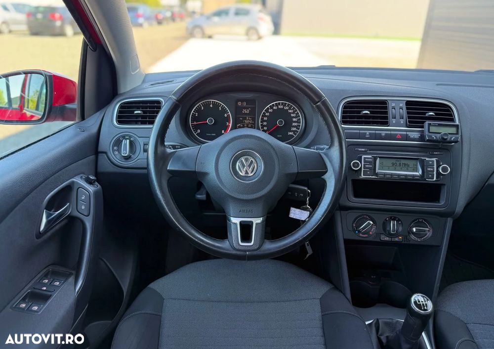 Volkswagen Polo 1.2 Attractive - 7