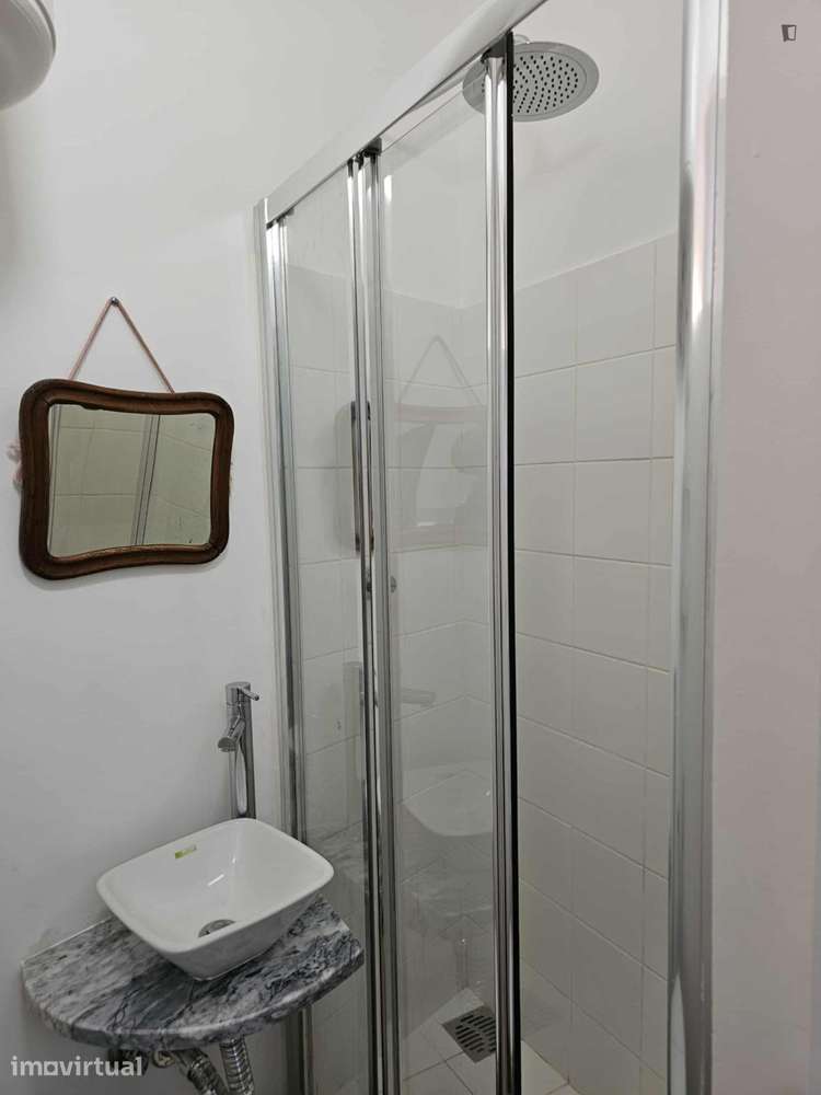 Apartamento com 1 quartos - localizado em Baixa Coimbra - Grande imagem: 2/12