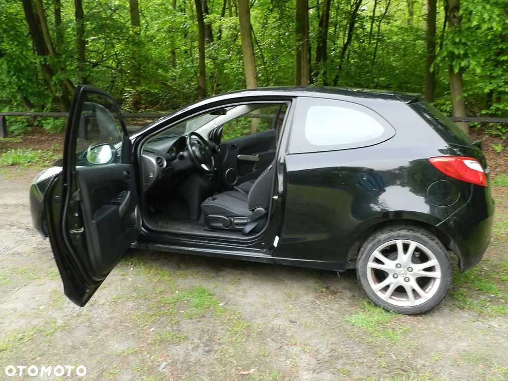 Mazda 2 - 6