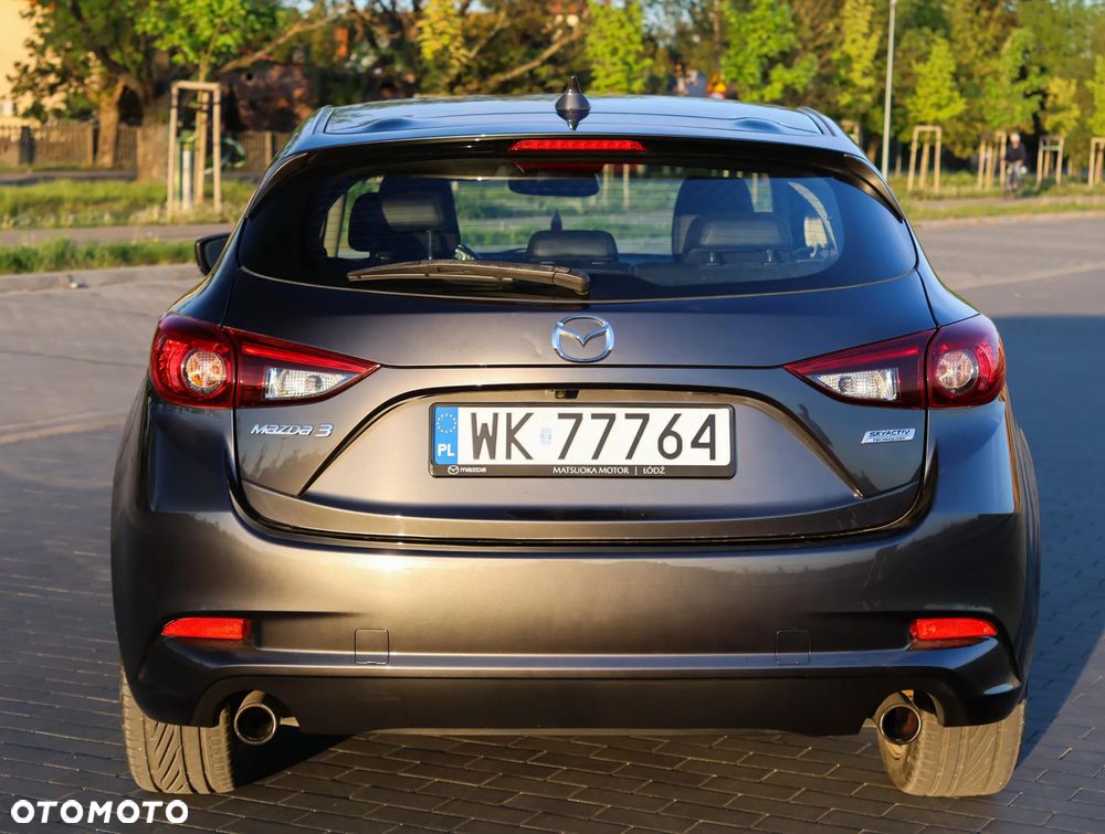 Mazda 3 - 5