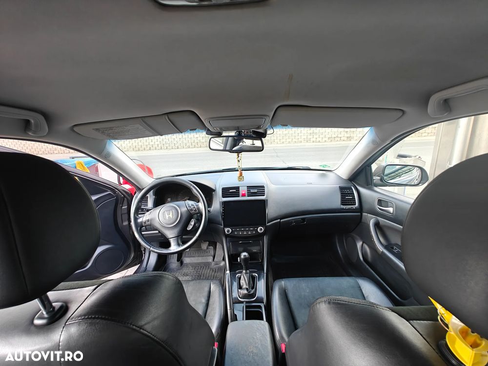 Honda Accord 2.0 i Tourer ES - 7