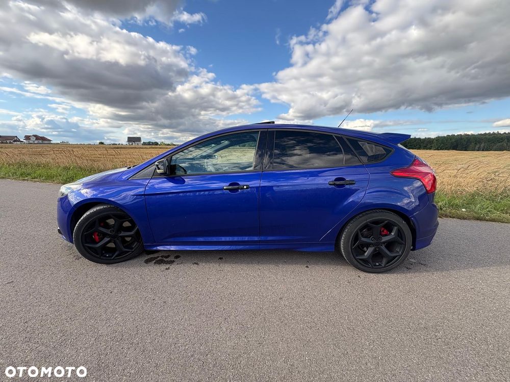 Ford Focus 2.0 EcoBoost ST mit Leder-Sport-Paket - 6