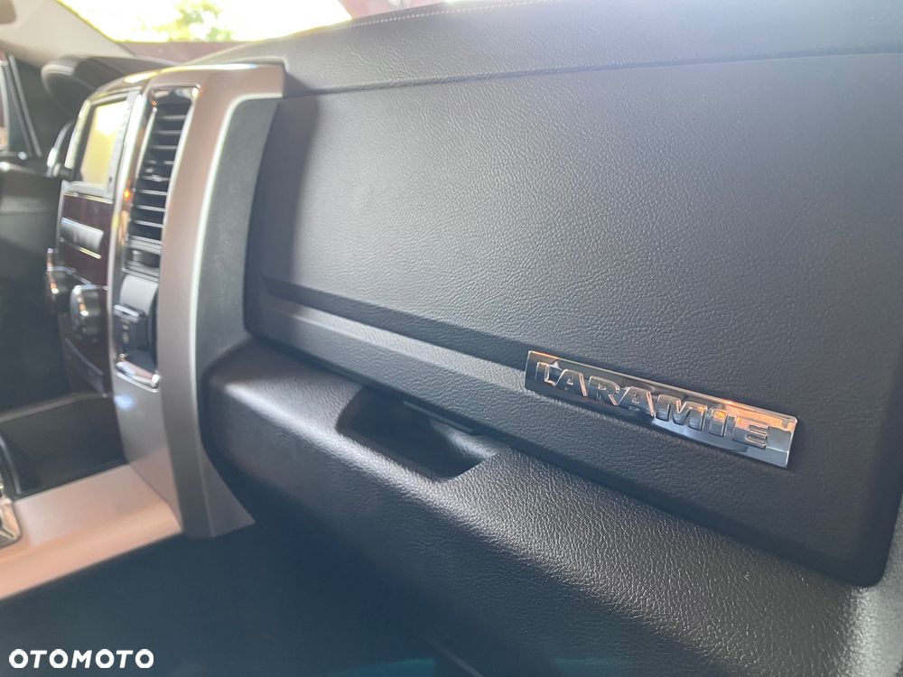 Dodge RAM 5.7 4x4 - 14
