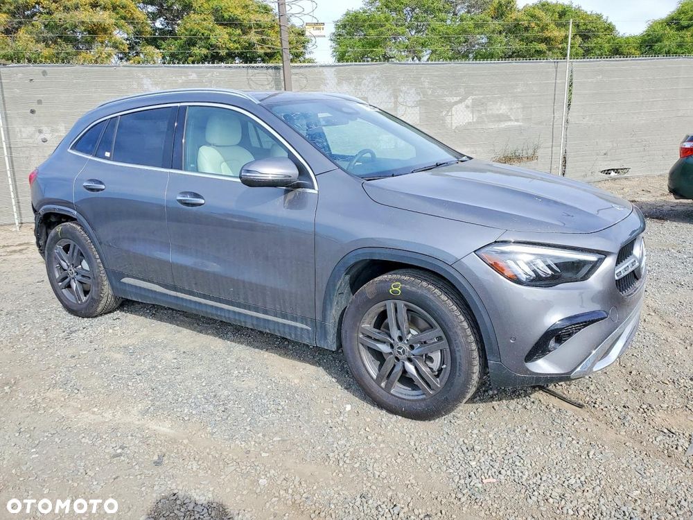 Mercedes-Benz GLA 250 4Matic 8G-DCT Edition AMG Line - 5
