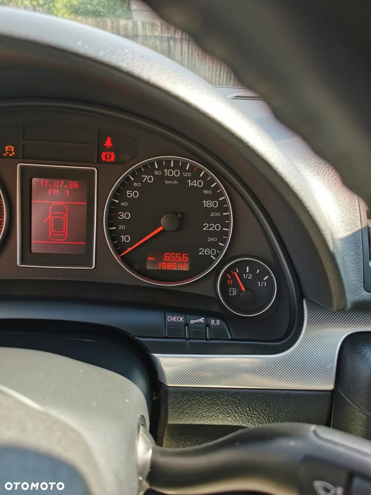 Audi A4 Avant 1.8T - 17