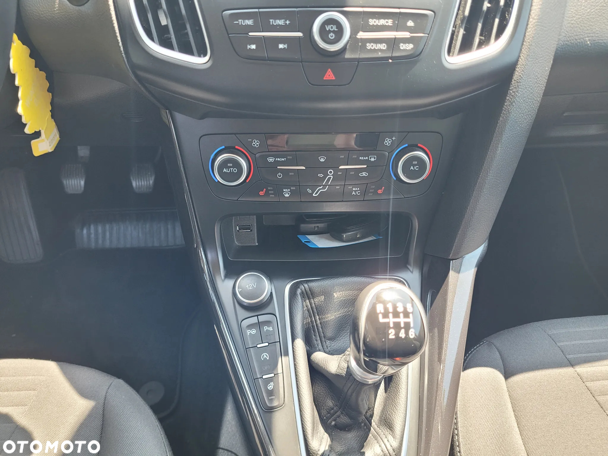 Ford Focus 1.0 EcoBoost Start-Stopp-System COOL&CONNECT - 16
