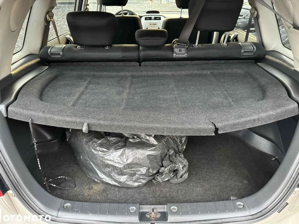 Suzuki Liana 1.6 Comfort - 20