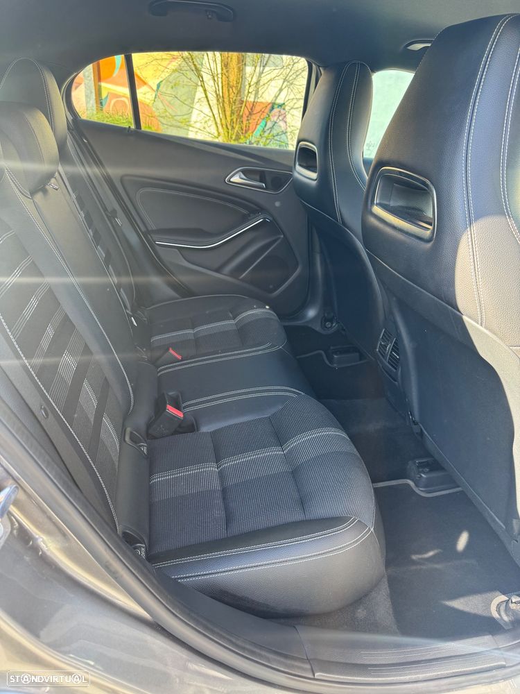 Mercedes-Benz GLA 180 d Urban Aut. - 12