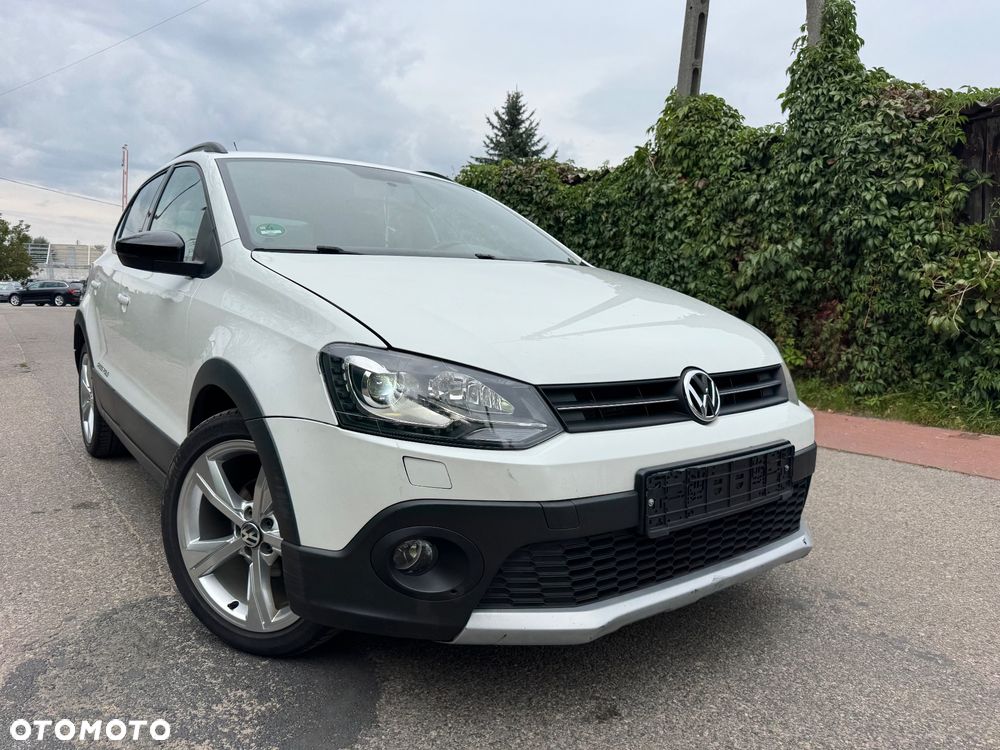 Volkswagen Polo 1.6 TDI DSG Cross Urban White - 2
