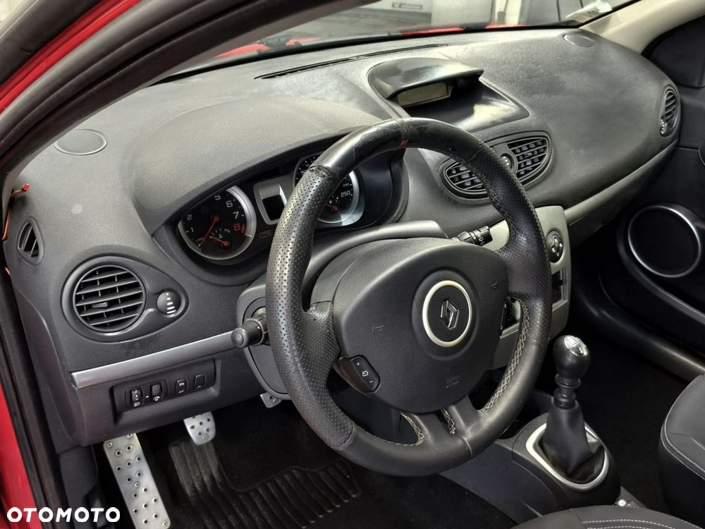 Renault Clio - 12