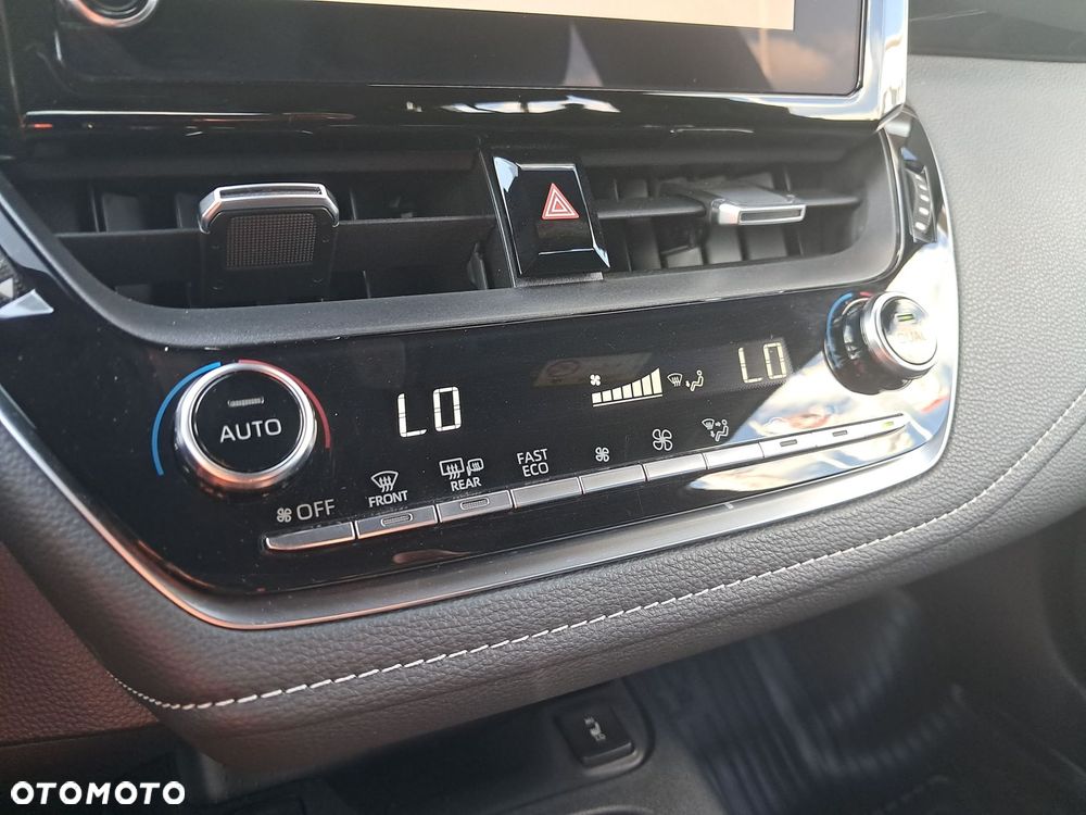 Toyota Corolla 2.0 Hybrid Comfort - 21