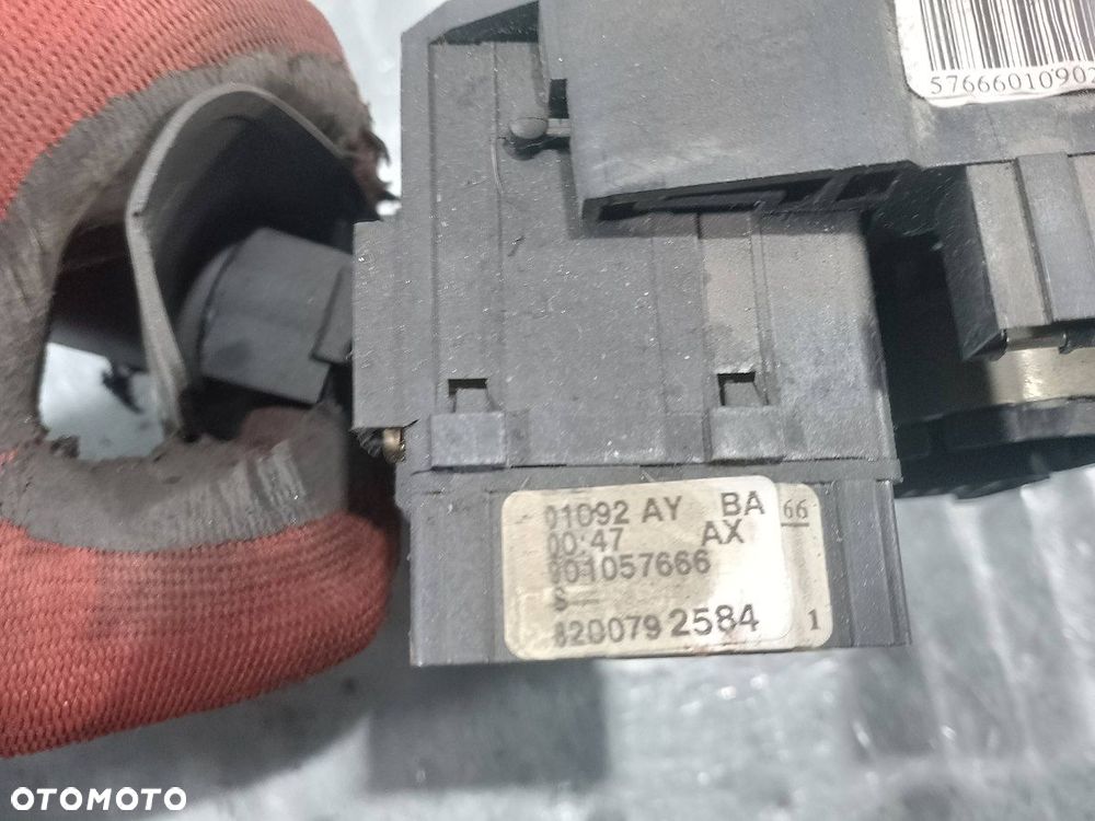 PRZEŁĄCZNIK ZESPOLONY DACIA SANDERO I 8200792584S 1.2 16V - 6