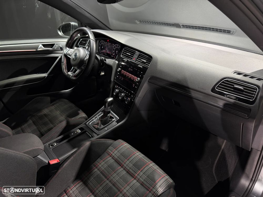 VW Golf GTI (BlueMotion ) DSG Performance - 41