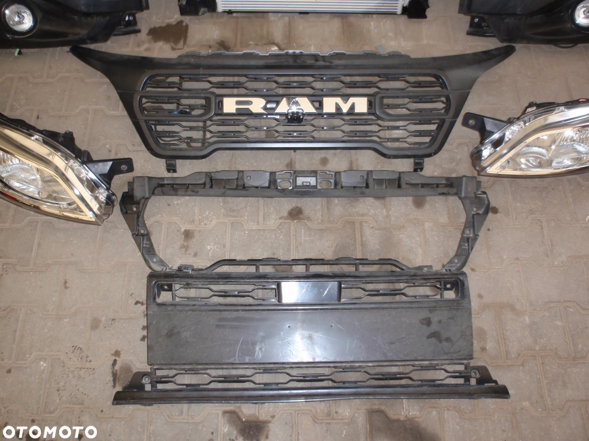 PRZÓD KOMPLETNY DODGE RAM PROMASTER 15- maska lampy błotnik - 2