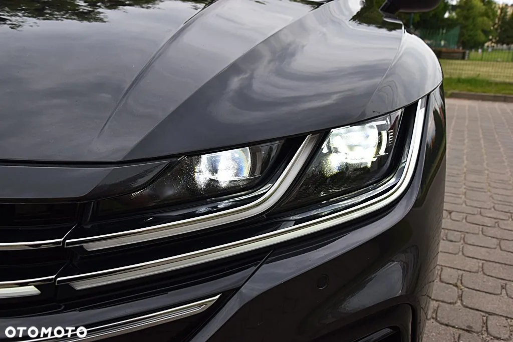 Volkswagen Arteon 2.0 TDI SCR R-Line Edition DSG - 32