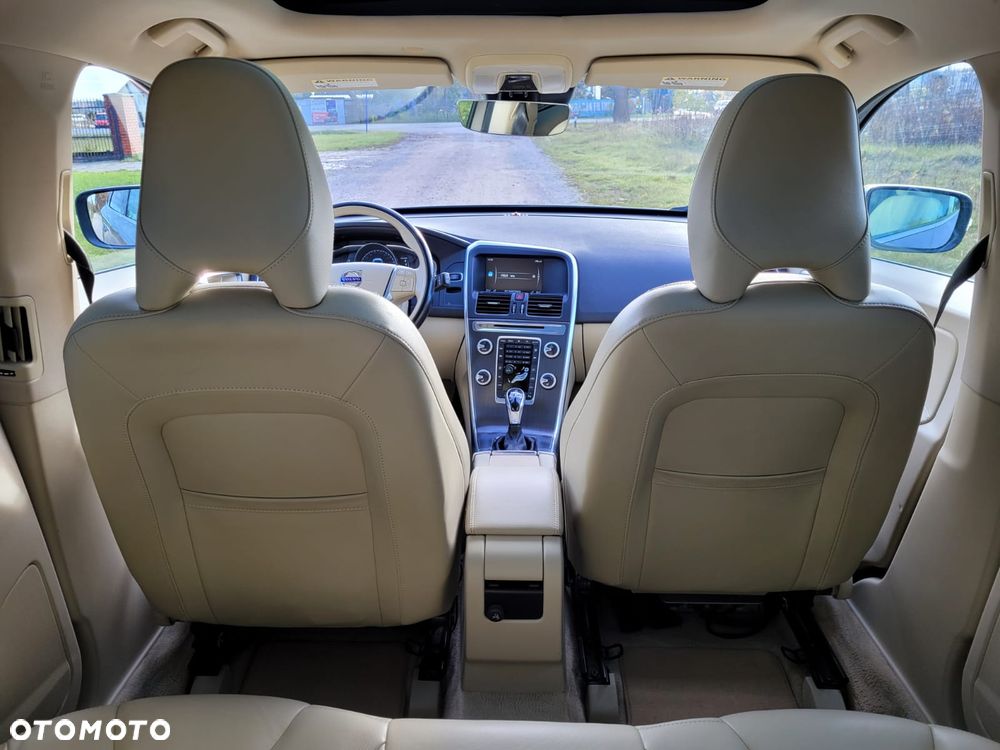 Volvo XC 60 - 22