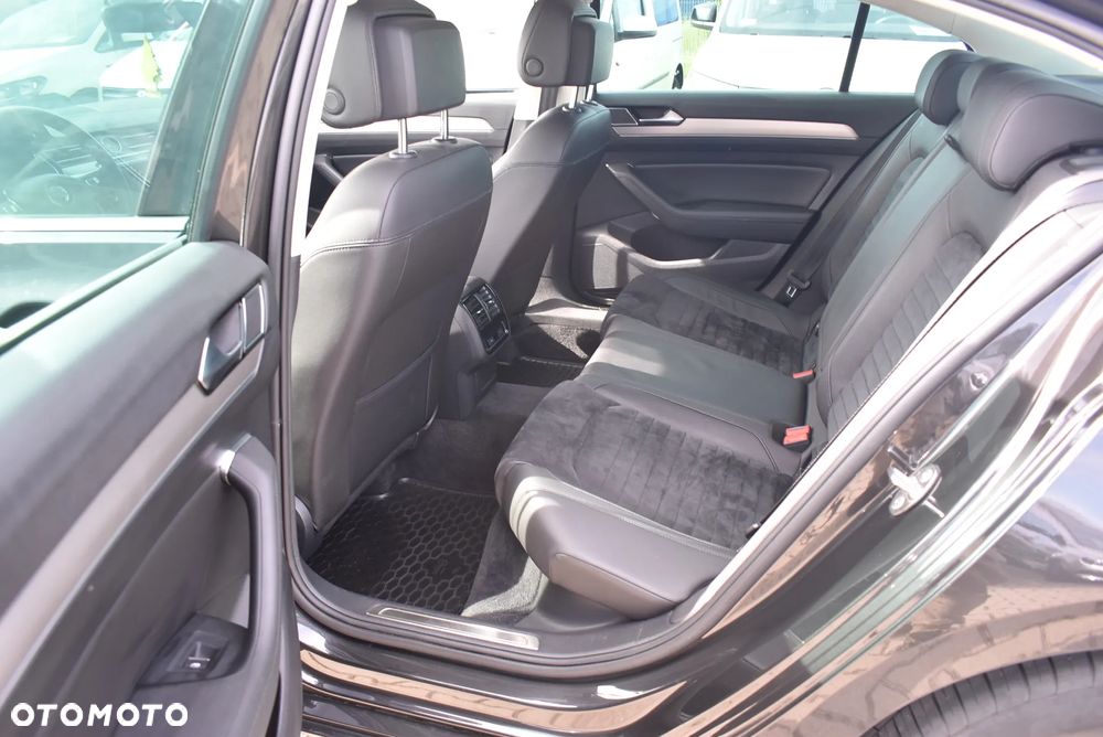 Volkswagen Passat 1.5 TSI EVO Highline DSG - 11