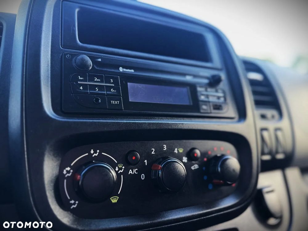 Renault Trafic - 24