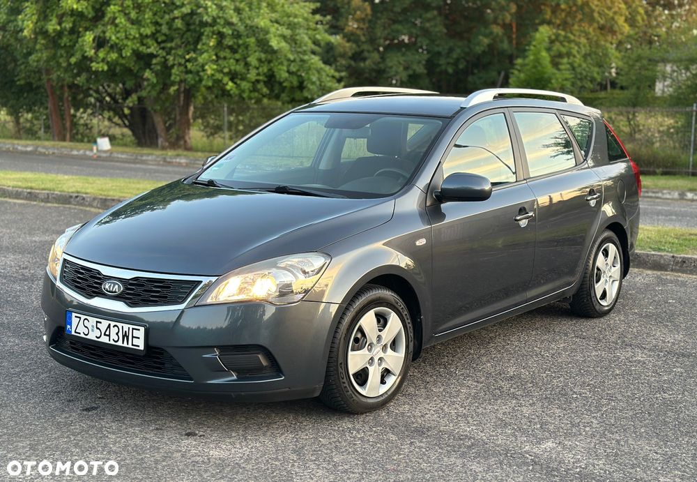 Kia Ceed 1.4 L Euro2012 - 7