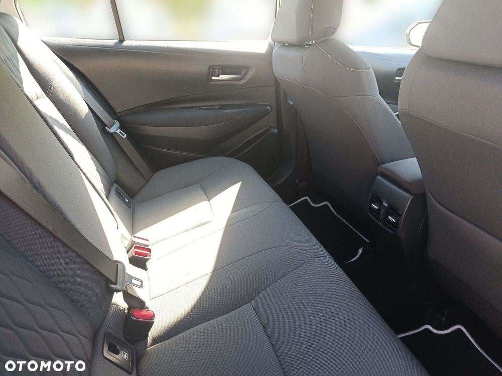 Toyota Corolla 1.8 Hybrid Comfort - 13