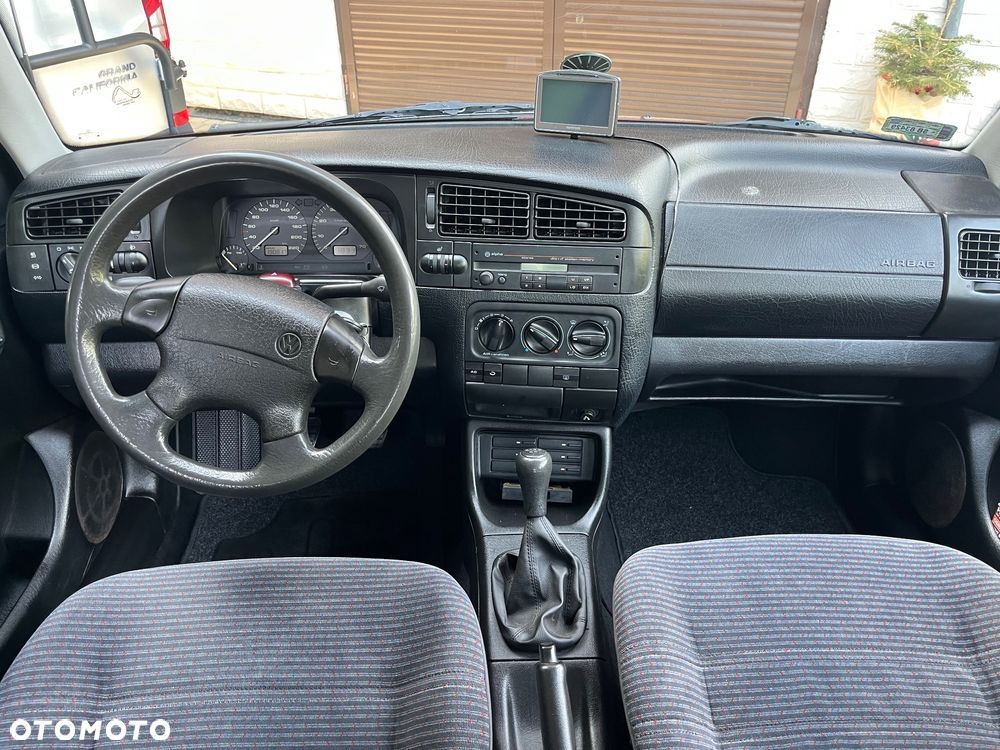 Volkswagen Golf 1.8 GL Syncro - 7