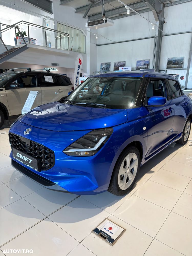 Suzuki Swift 1.2 Dualjet 12V MHEV CVT Passion - 2