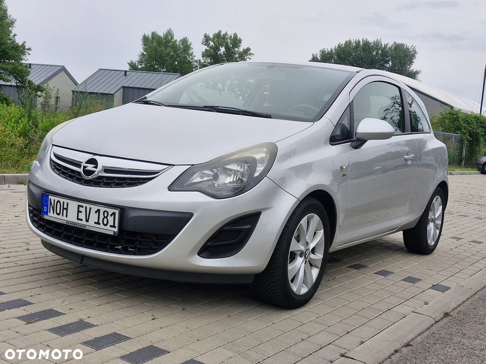 Opel Corsa 1.4 16V Innovation - 24