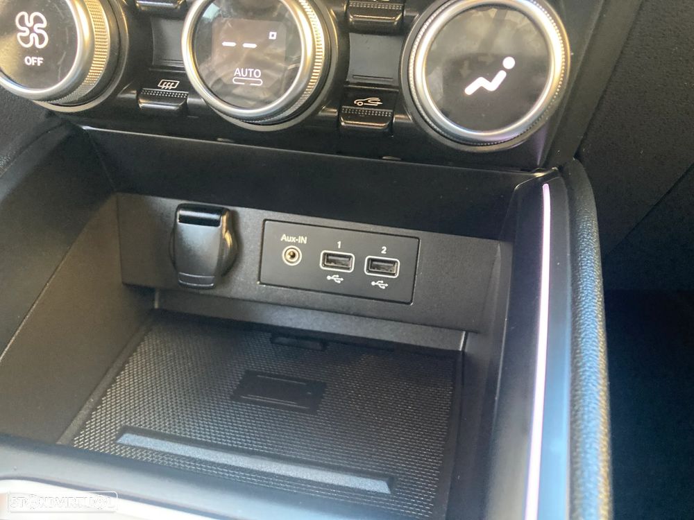 Renault Clio TCe 100 INTENS - 27