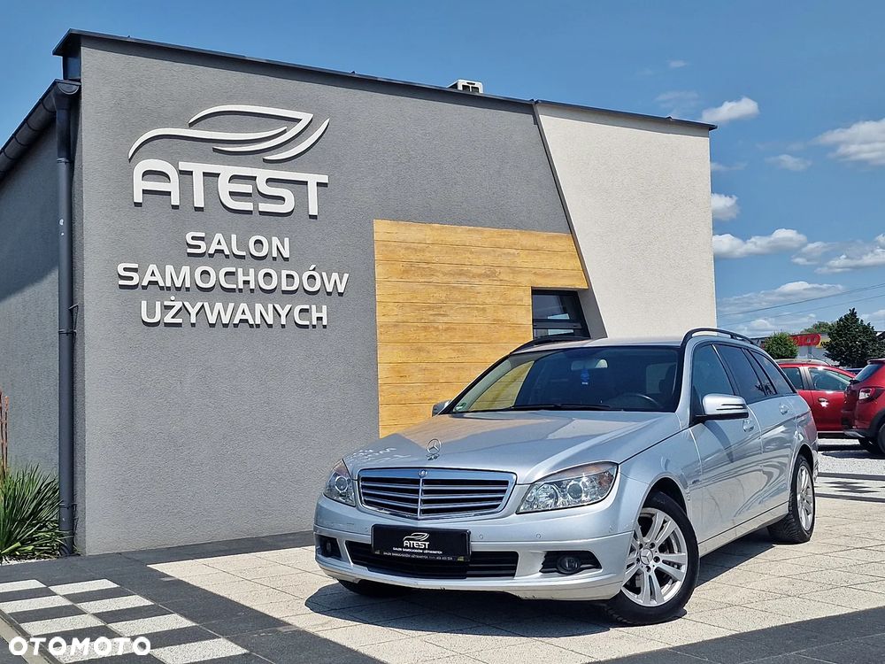 Mercedes-Benz Klasa C 180 CGI BlueEFFICIENCY Elegance