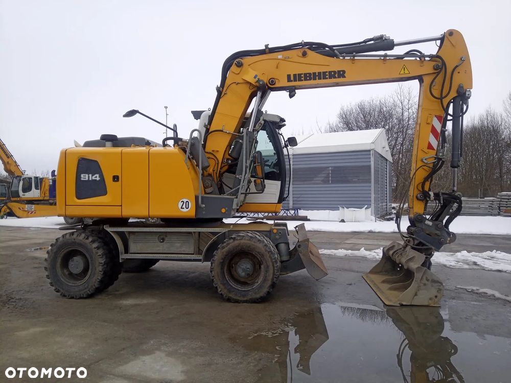 Liebherr A 914 - 5