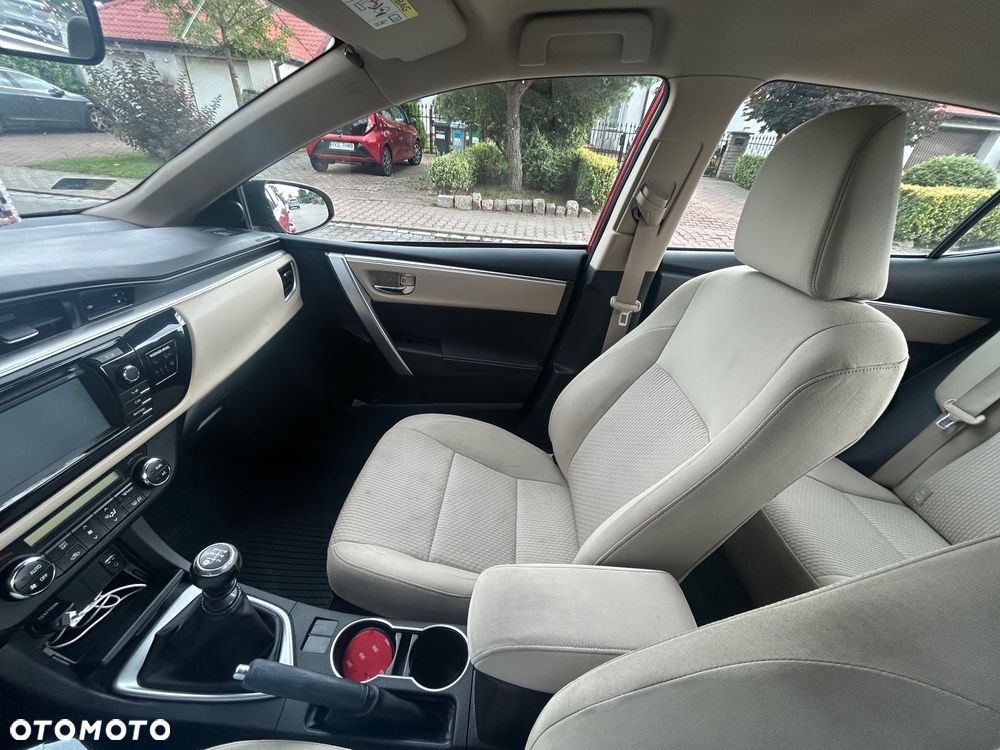 Toyota Corolla - 15