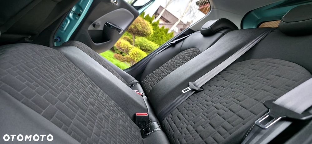 Opel Corsa 1.4 16V Cosmo - 17