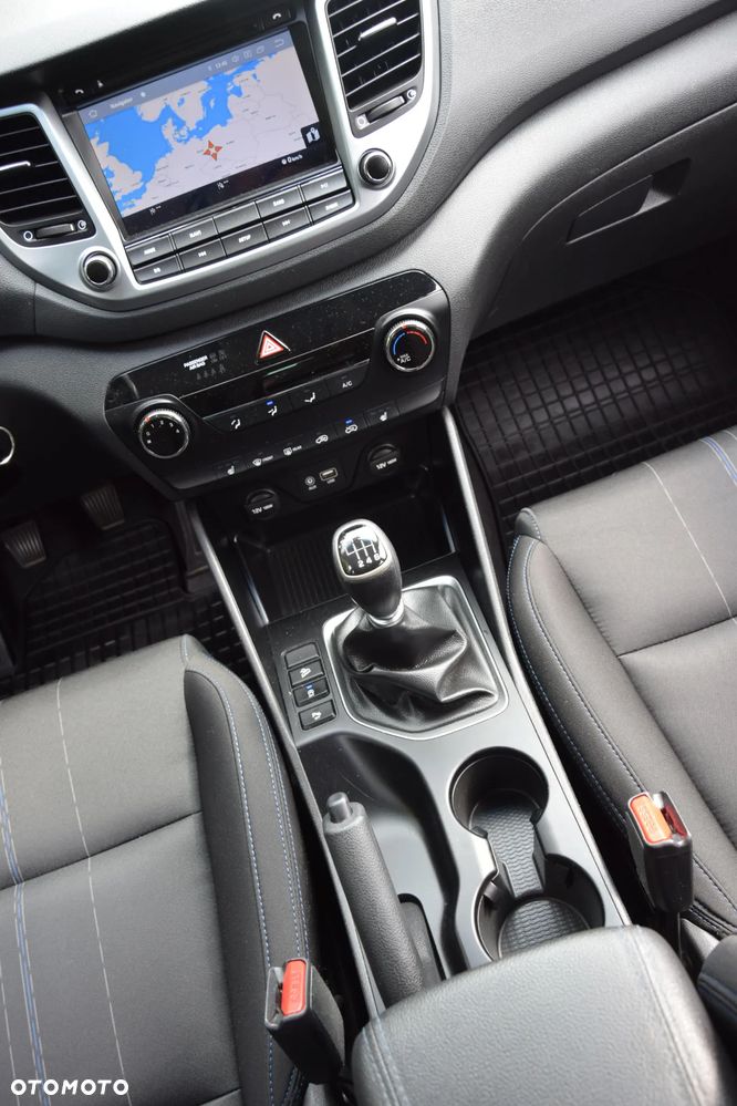 Hyundai Tucson 1.7 CRDI BlueDrive Comfort 2WD - 14