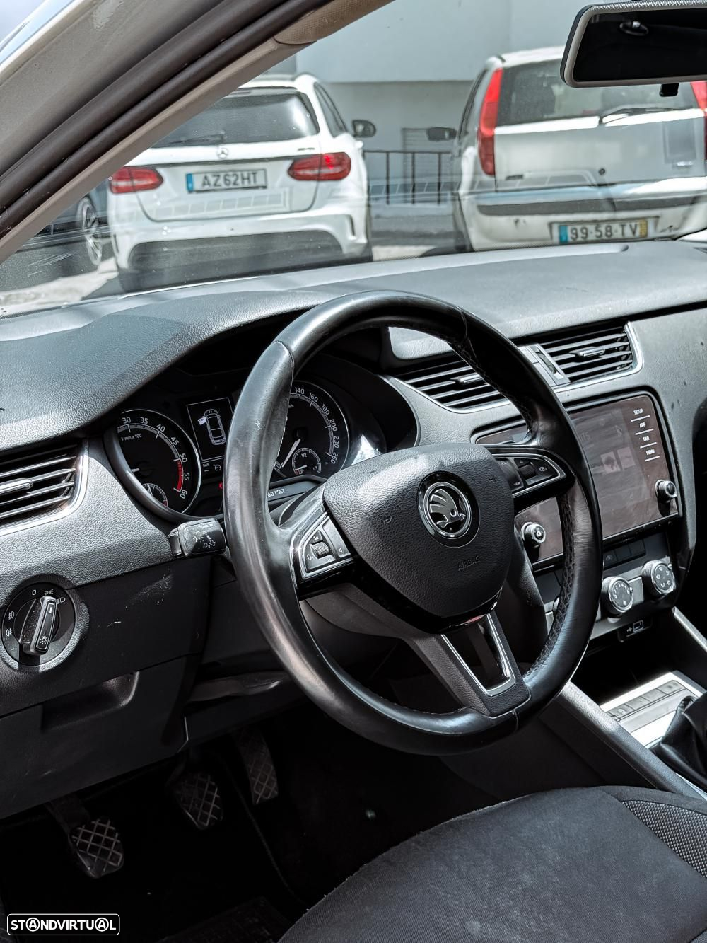 Skoda Octavia 1.6 TDI Active - 9