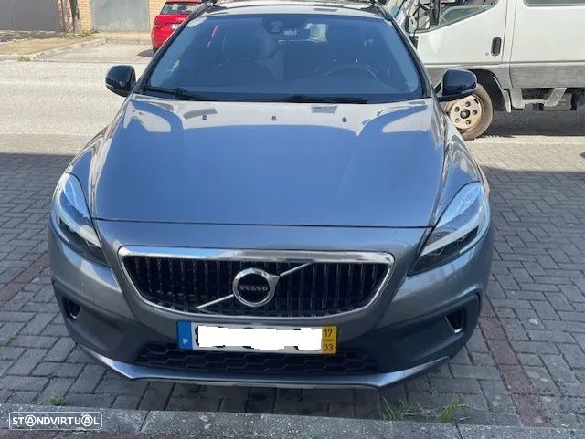Volvo V40 Cross Country 2.0 D2 Momentum - 1