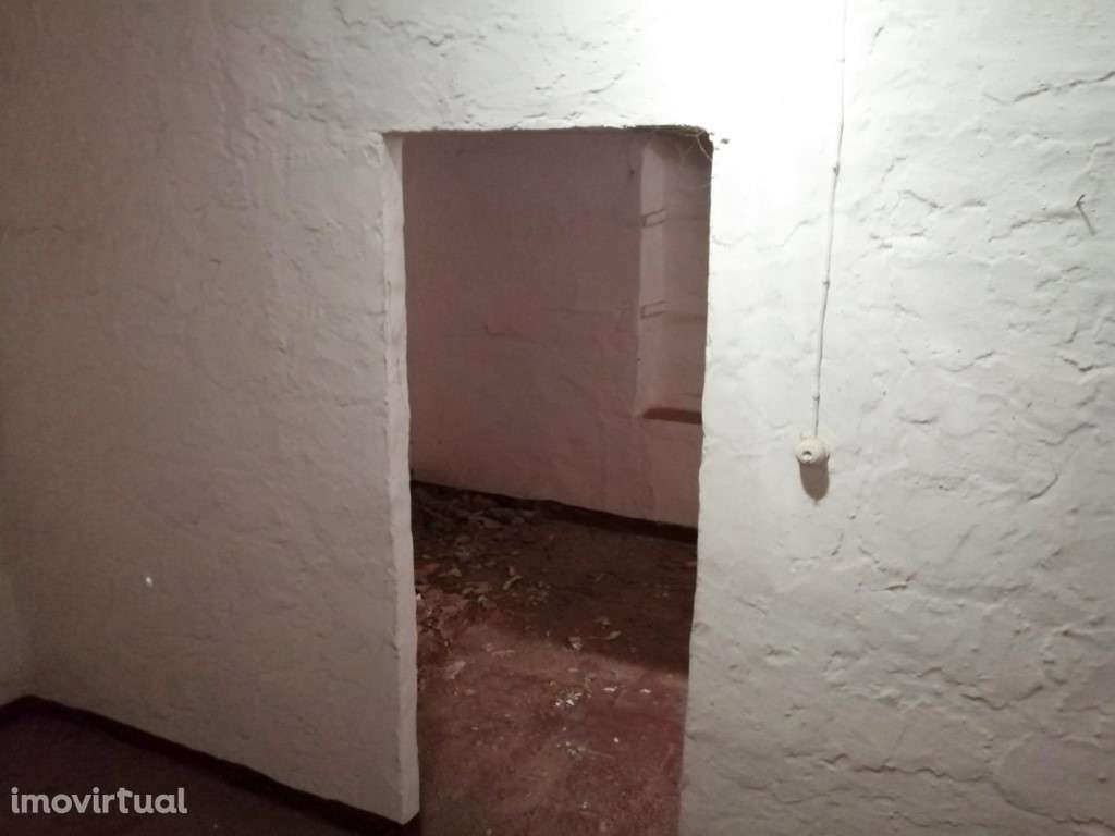 Moradia em banda de tipologia T1 situado em Moura - Grande imagem: 4/9