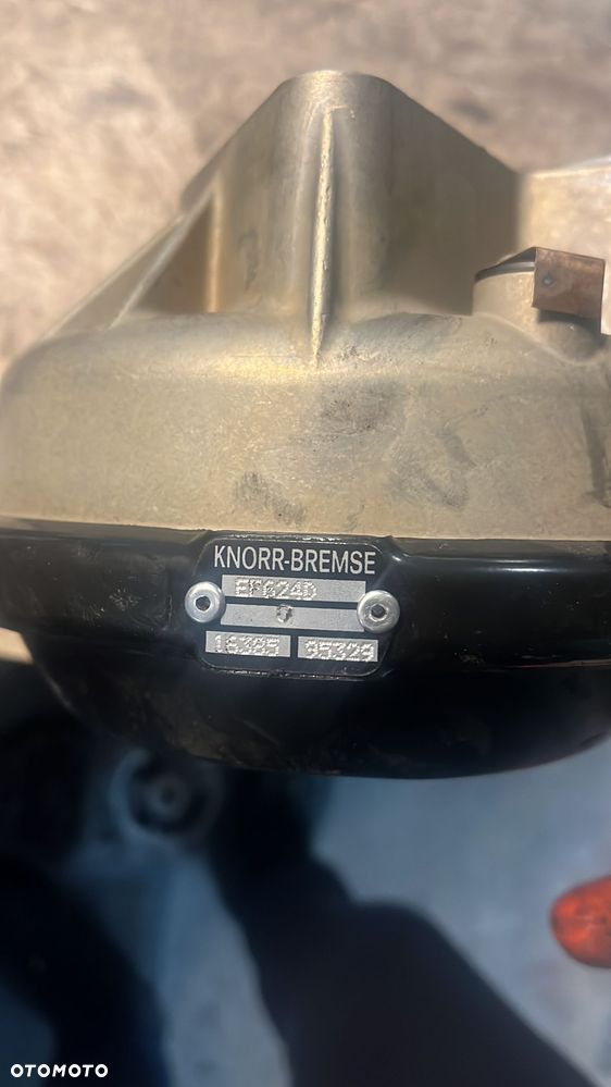Siłownik wspomagania pompy hamulca Knorr Bremse EF624D - 3